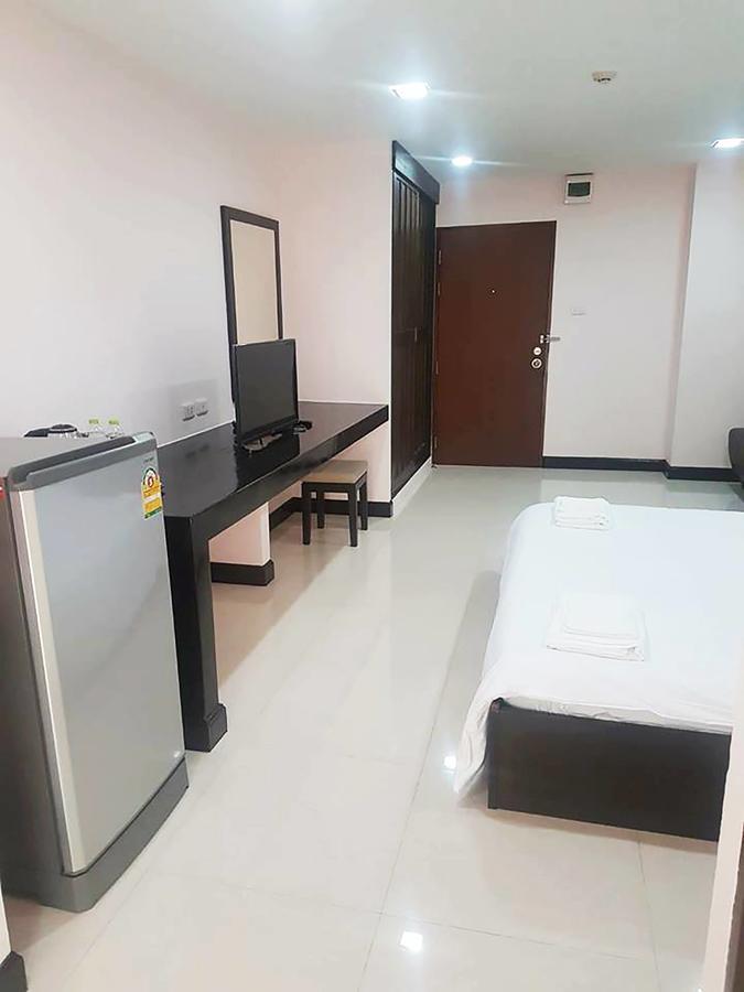 Hotel Mok Mek 72 à Bangkok Extérieur photo